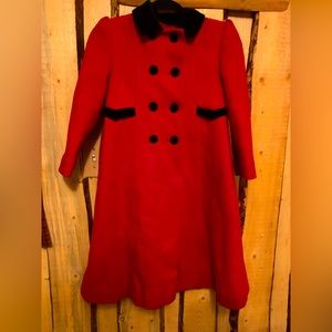 Amazing vintage red and black peacock ! Excellent condition!